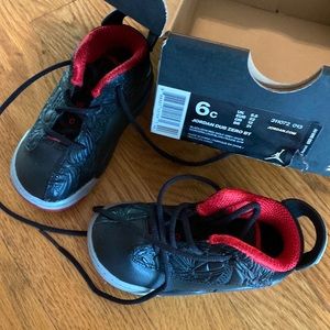 Brand new never worn Jordan Dub zero BT